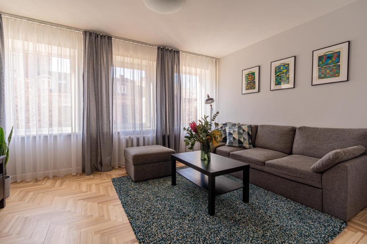 Lovely Apartment In The City Center Kaunas Exterior photo