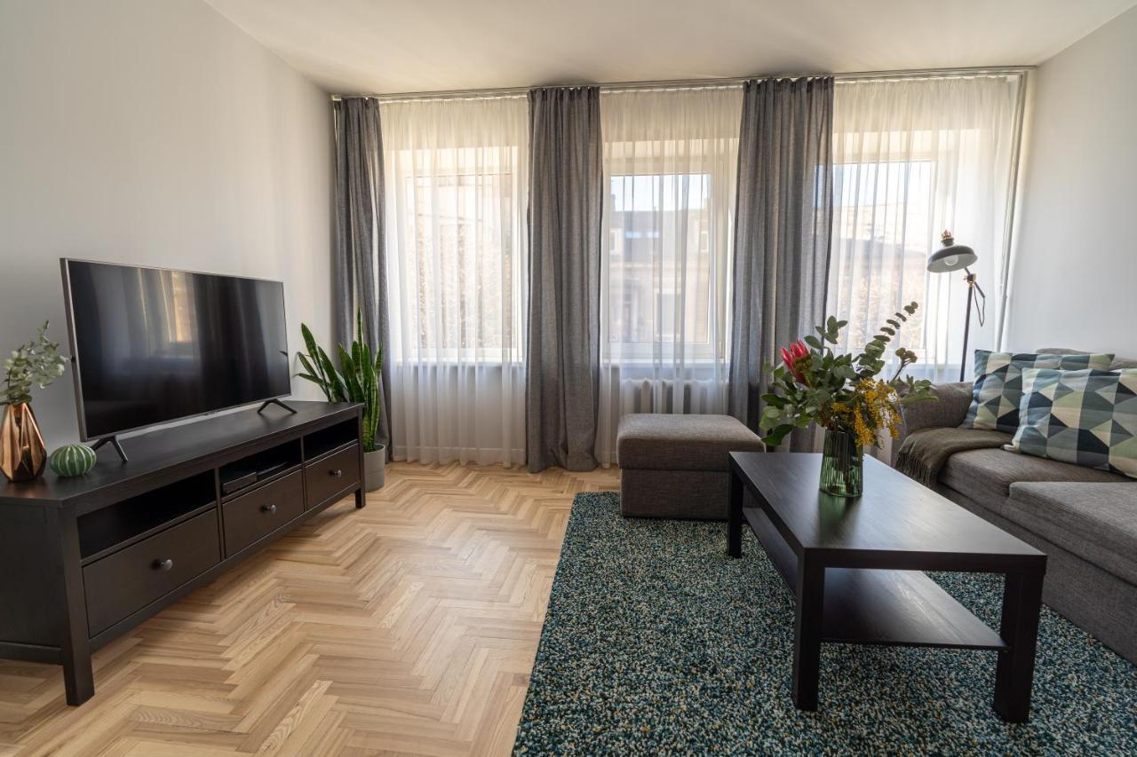 Lovely Apartment In The City Center Kaunas Exterior photo